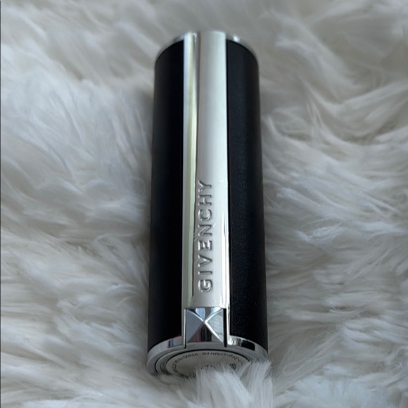 Givenchy Le Rouge Interdit Sheer Velvet 51 lipstick - Picture 5 of 7
